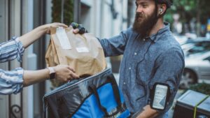 Las mejores aplicaciones para trabajar como repartidor de comida | Las mejores aplicaciones para trabajar como repartidor de comida. 1