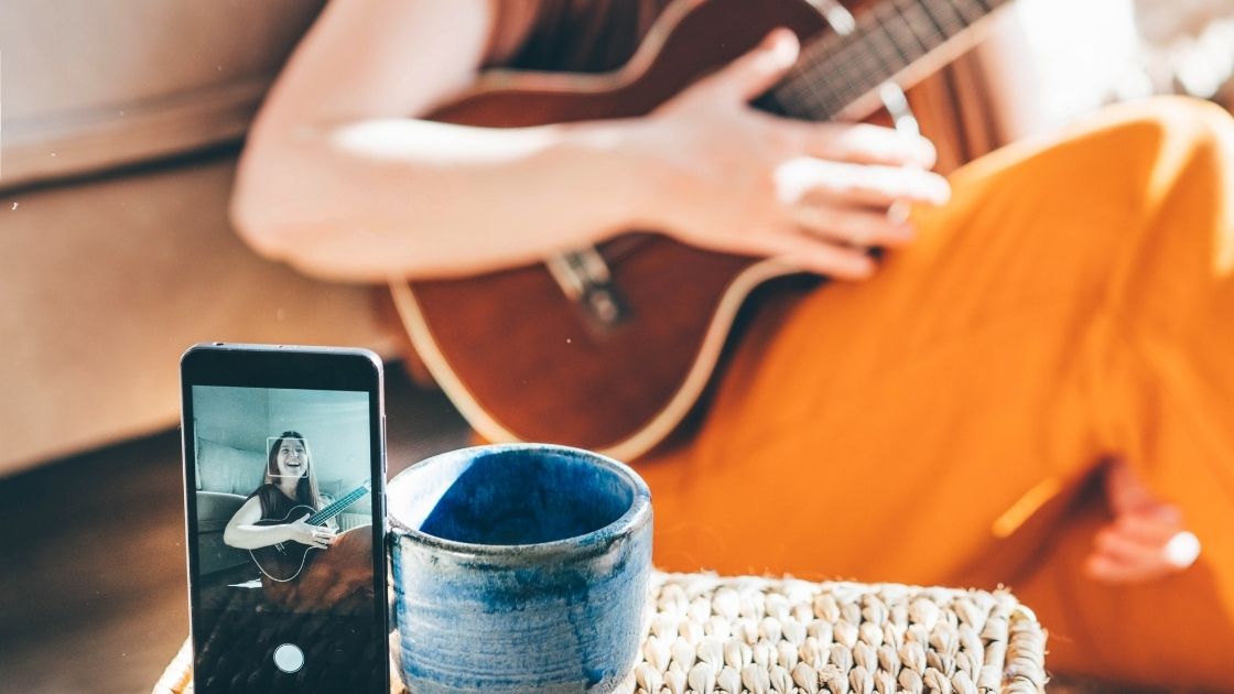 Las mejores aplicaciones para aprender a tocar la guitarra usando tu celular 1 Las mejores aplicaciones para aprender a tocar la guitarra usando tu celular | tocarviolao
