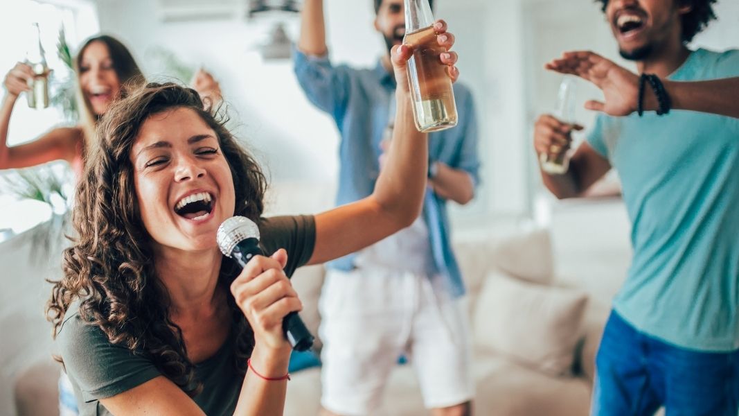 Las mejores aplicaciones de karaoke para teléfonos móviles | 21 985623