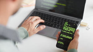 Cómo desarrollar su propia aplicación: costes, herramientas y consejos útiles | Como desarrollar su propia aplicacion DEF