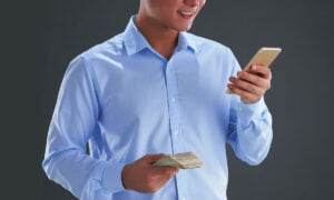 ¿Cómo ganan dinero los dueños de las aplicaciones? Mira cómo funciona la monetización | Ganar dinero con apps