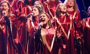 Las mejores aplicaciónes para escuchar música góspel | Aplicacion para escuchar musica gospel 3 mejores opciones