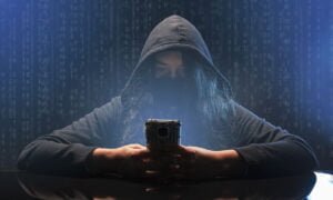 Cómo saber si tienes un teléfono intervenido (y qué hacer) | Como saber si tienes un telefono intervenido y que hacer