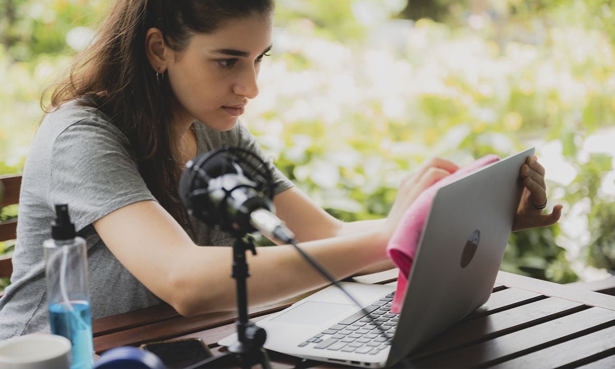 ¿Cómo limpiar su computadora portátil y su pantalla de manera segura? 1 ¿Cómo limpiar su computadora portátil y su pantalla de manera segura? | Como limpiar su computadora portatil y su pantalla de manera segura