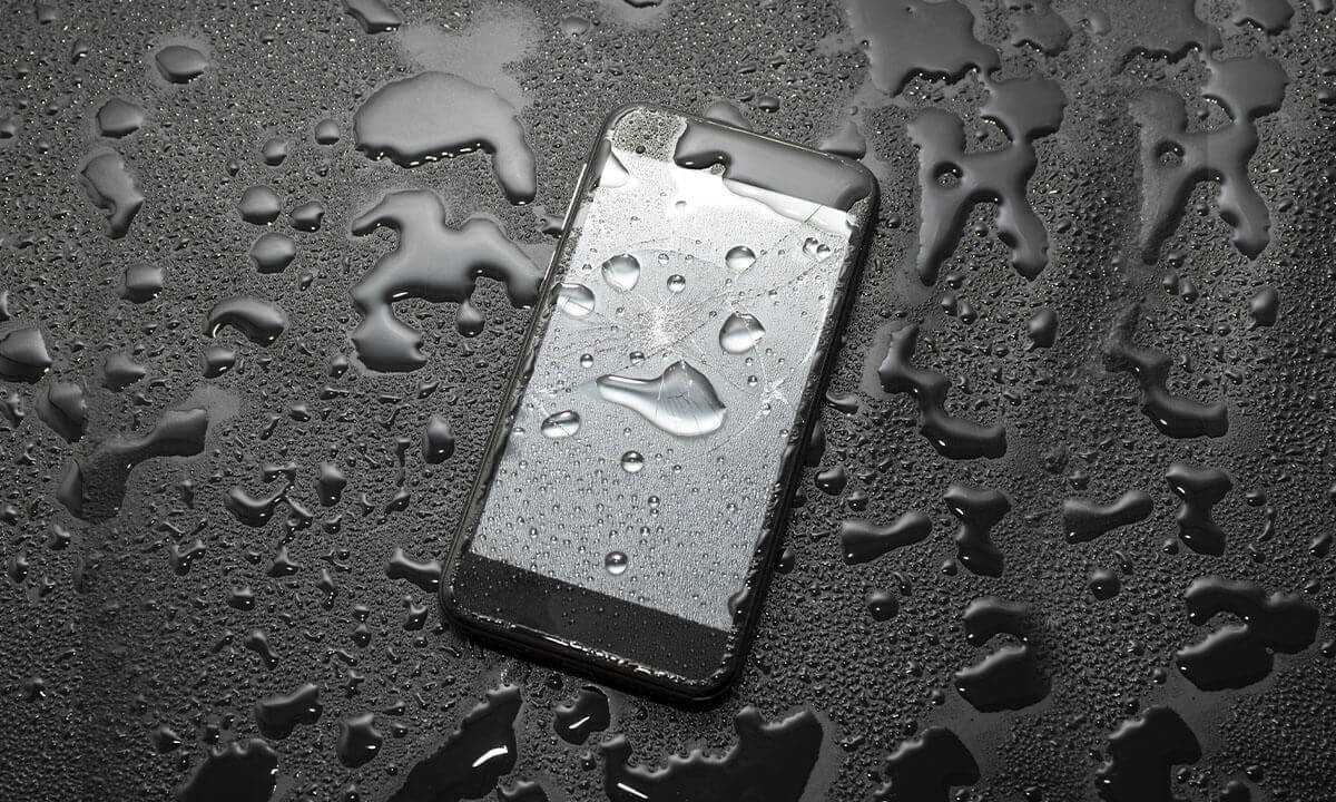 Qué hacer cuando tu teléfono se moja, según Apple | 29. Que hacer cuando tu telefono se moja