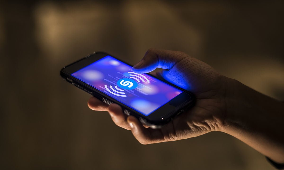 Entiende cómo funciona la tecnología de reconocimiento de música que utiliza la aplicación Shazam | 26. Entiende como funciona la tecnologia de reconocimiento