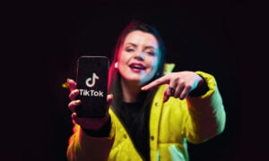 Cómo borrar un vídeo republicado en TikTok | 44 Como borrar un video republicado en TikTok