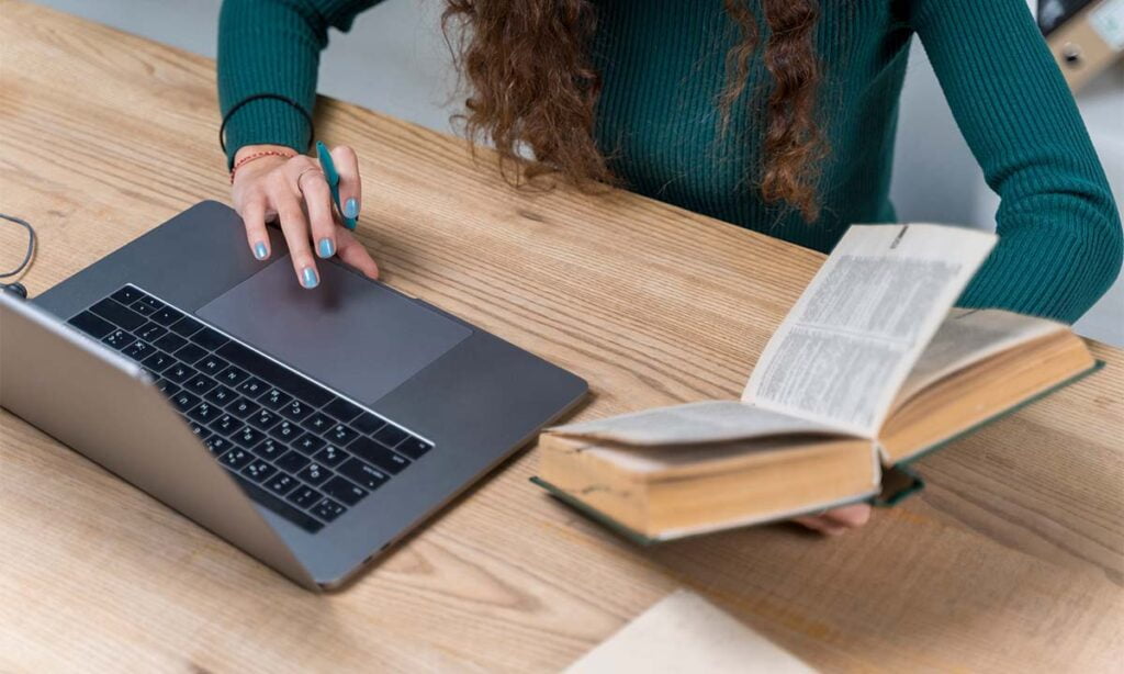 5 trucos de Google Traductor que te convertirán en un políglota 2 5 trucos de Google Traductor que te convertirán en un políglota | Foto 31.31