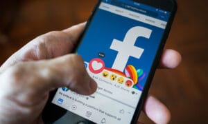 Cómo ocultar tus amigos en Facebook | Foto 88