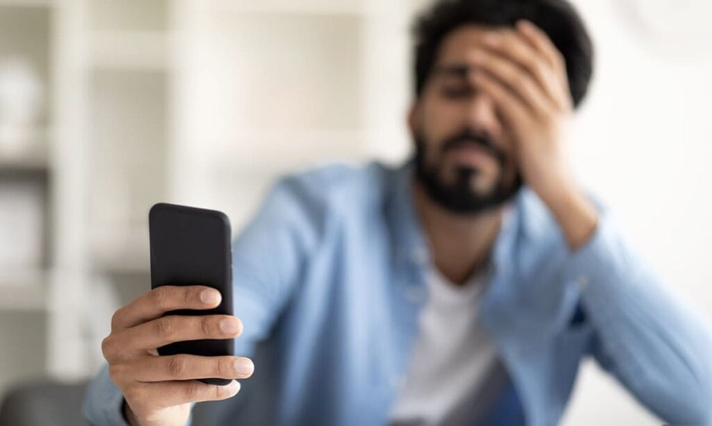3 cosas que pueden estar haciendo a tu celular lento | 3 cosas que pueden estar haciendo a tu celular lento2