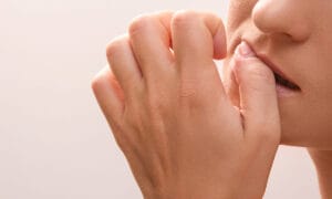 Conoce la aplicación que te ayuda a dejar de morder tus uñas | Conoce la aplicación que te ayuda a dejar de morder tus uñas1