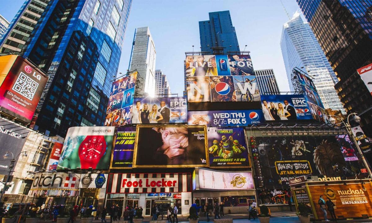 Vallas publicitarias, tarjetas de visita y folletos - ¿todavía vale la pena invertir en publicidad fuera de internet? | publicidad fuera de internet1
