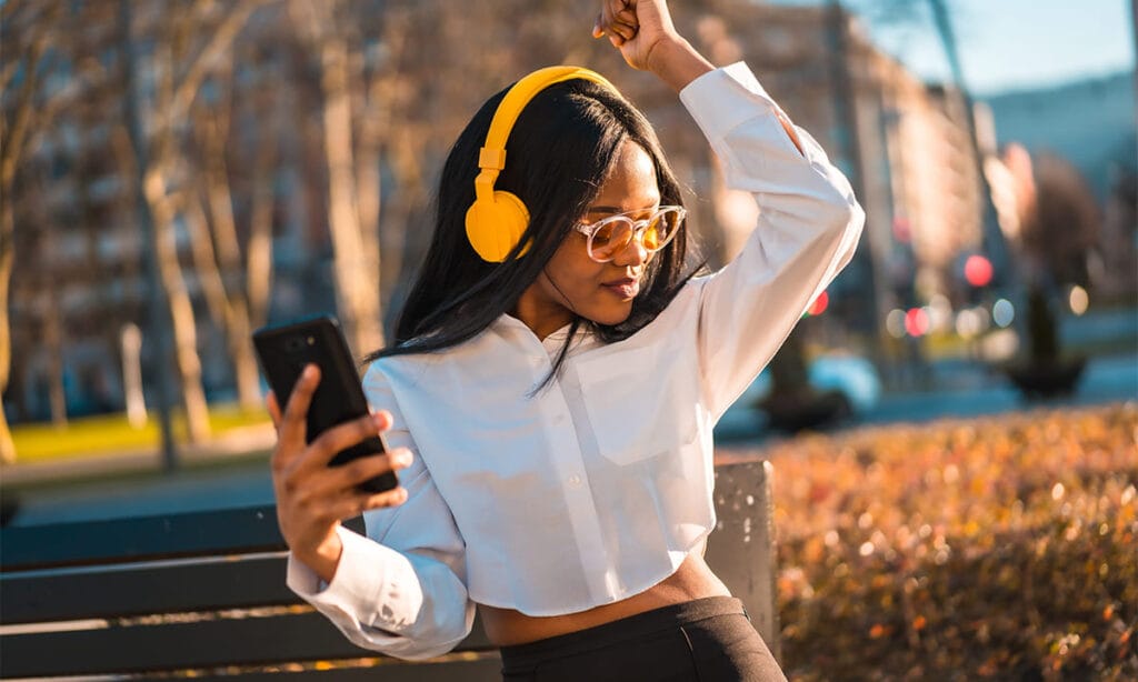 Aplicación para obtener traducción de canciones instantáneamente | Aplicación para obtener traducción de canciones instantáneamente2