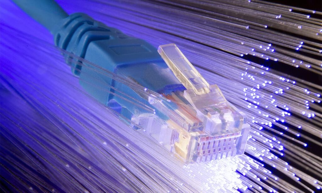 Guía completa: Cómo funciona la fibra óptica | Guía completa Cómo funciona 1la fibra óptica1