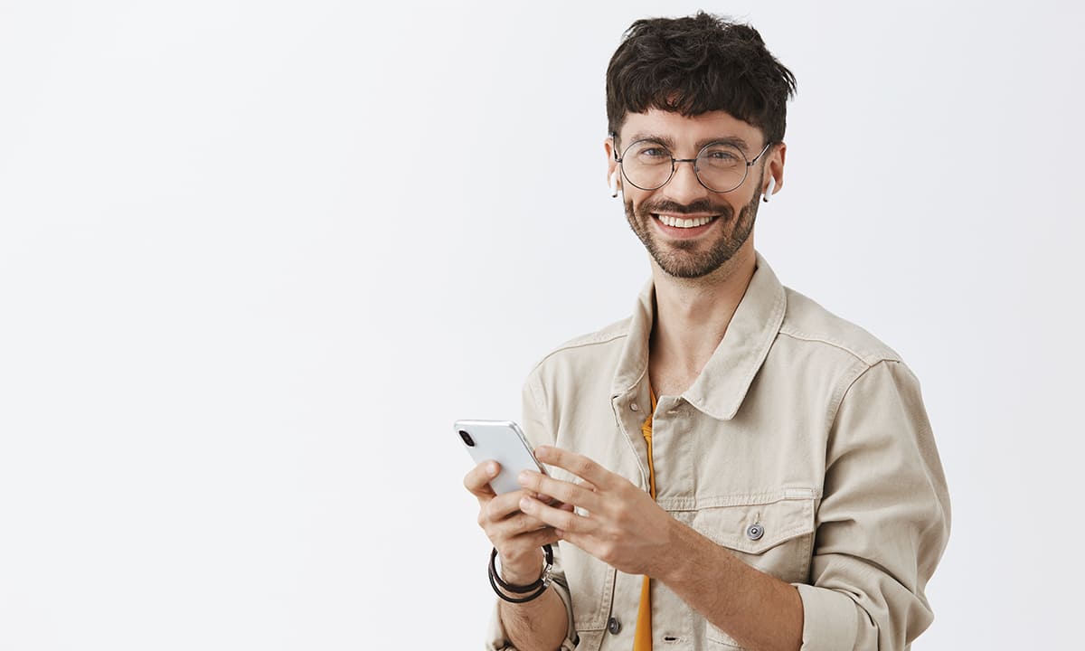 Conoce los programas gubernamentales que ofrecen teléfonos gratis (EE.UU.) | Conoce los programas gubernamentales que ofrecen teléfonos gratis EE.UU .1