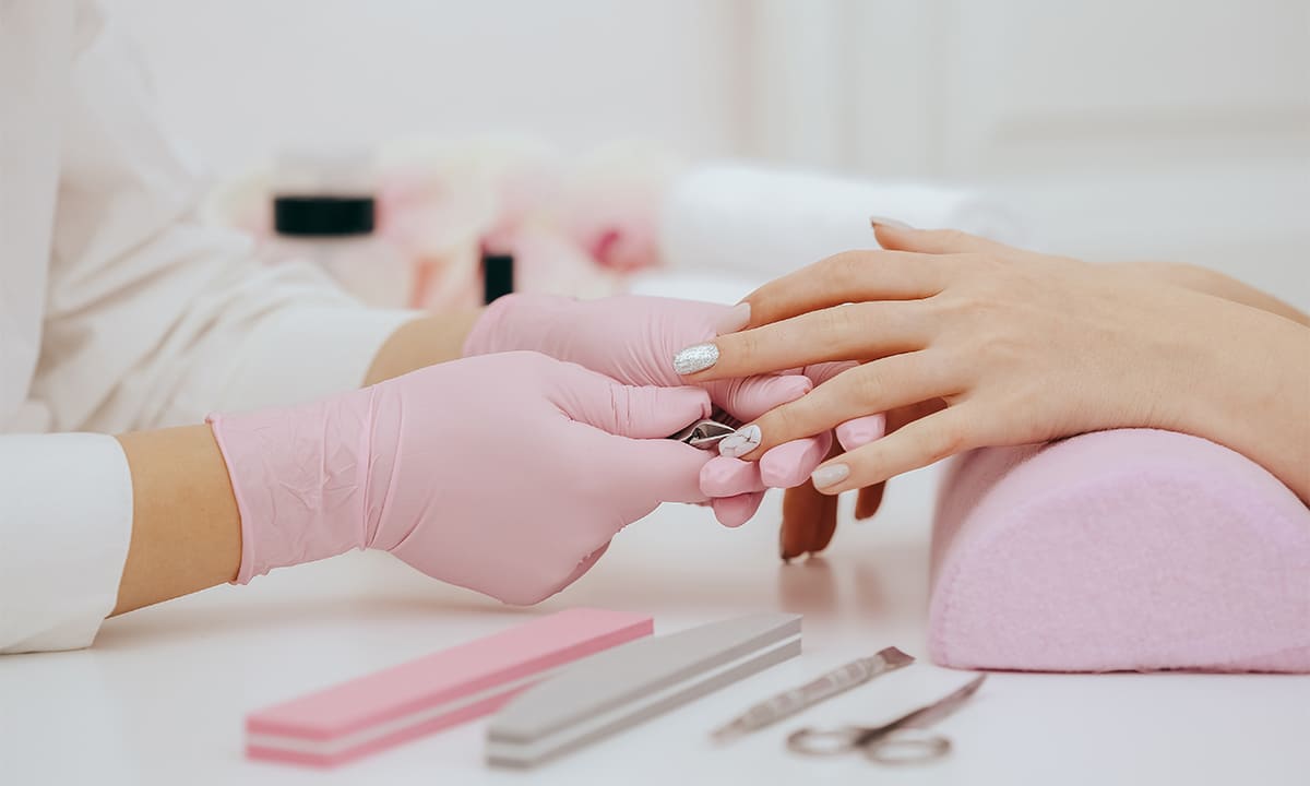 Conoce este novedoso curso de uñas por celular e inscríbete gratis | Conoce este novedoso curso de uñas por celular e inscríbete gratis