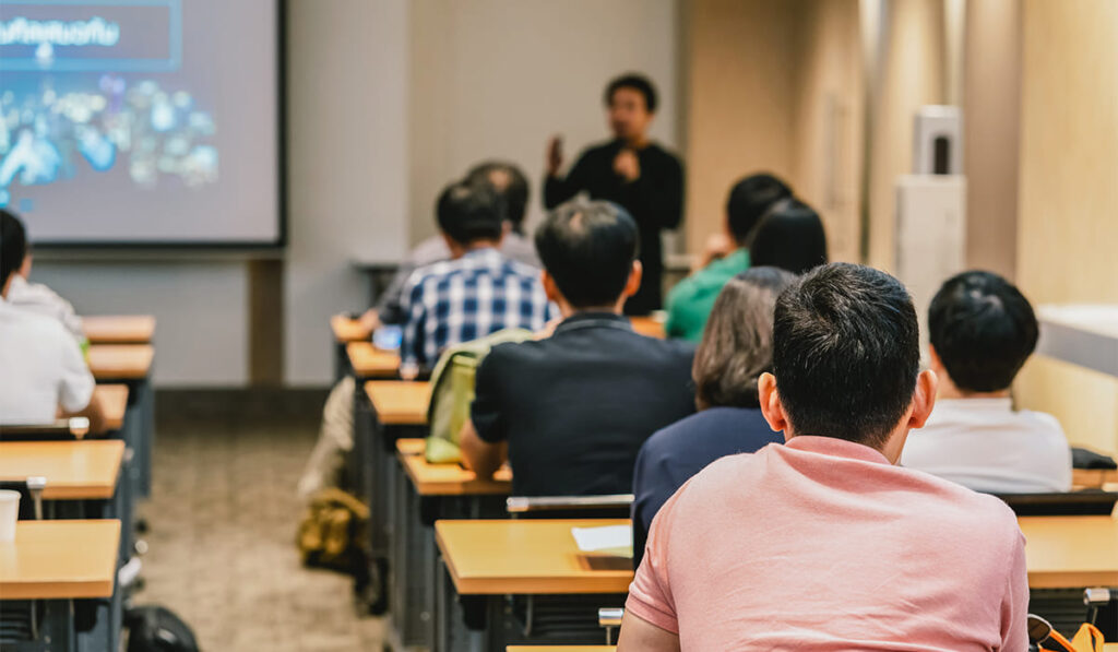 Becas completamente financiadas en España 2025 | Becas completamente financiadas en España 20242