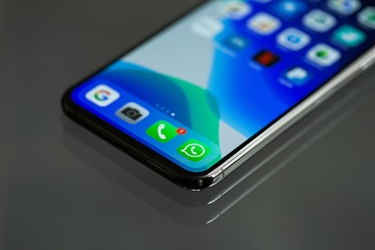 un-contacto-esta-en-linea