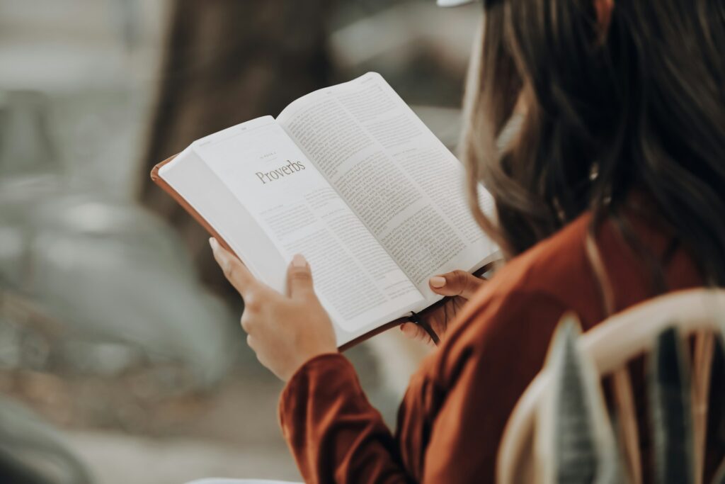 Aplicación Diccionario Bíblico - Aprende más sobre la biblia 2 aplicacion-diccionario-biblico