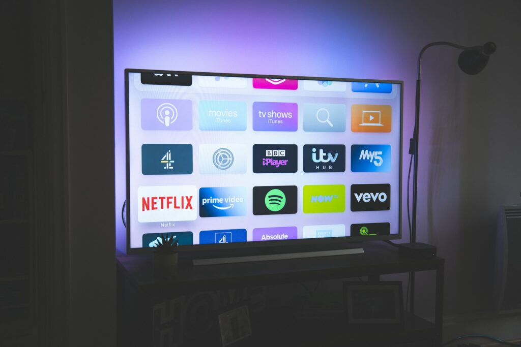 Aplicación Pluto Tv - Mira películas y series gratis en tu celular 3 pluto-tv-1