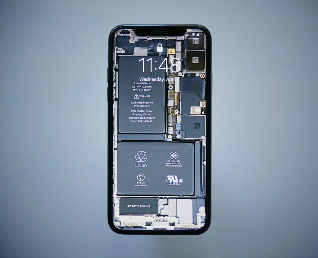 Curso gratuito de reparación de celulares: infórmate e inscríbete 2 reparacion-de-celulares-1