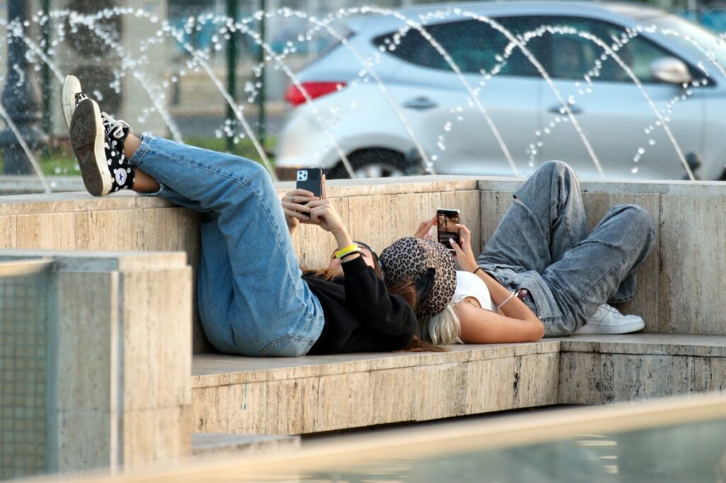 Las mejores Apps para jugar en pareja en 2025 2 apps-para-jugar-en-pareja
