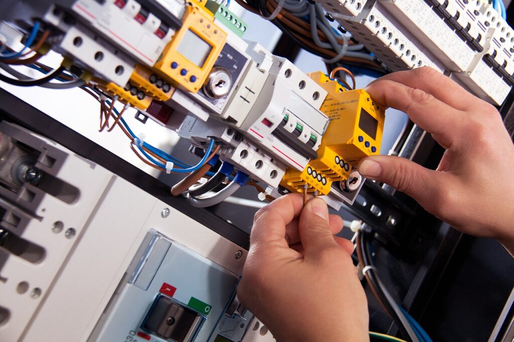 Perspectivas para electricistas: salarios y demanda 3 perspectivas-para-electricistas-1