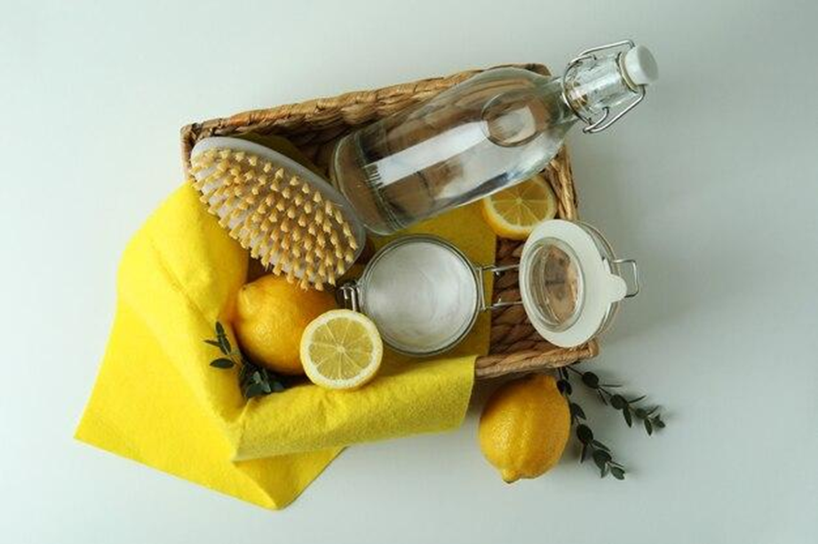 Cómo hacer productos de limpieza caseros desde tu casa 2 Hacer productos de limpieza caseros