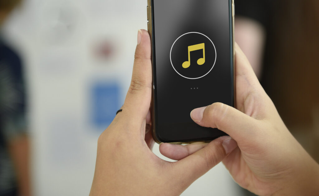 Descarga esta aplicación para escuchar bolero las 24 horas del día 3 Escuchar bolero